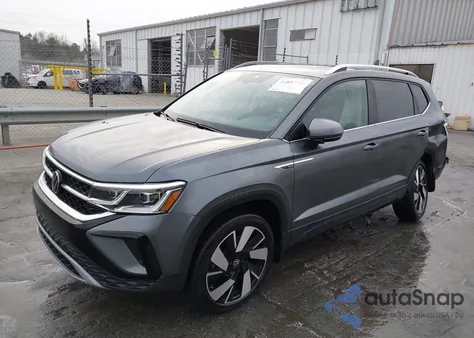 2024 Volkswagen Taos 1.5T Sel z USA, uszkodzony, nr VIN 3VV4X7B28RM044473